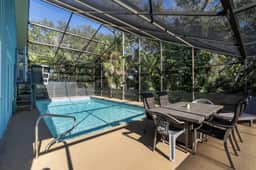 Nokomis Beach House: Heated Pool, 5min to Beach
