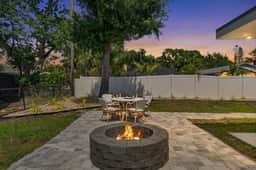 The Ringling House - Sarasota's Best-Located Home - 3 bedrooms. Sleeps 7. Downtown walkable. Legacy Trail at your door. Lido Key Beach 4.5 miles away. - Image 2
