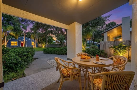 Modern Hacienda: Your Sarasota Home Away From Home - 3-Bedroom | Dog-Friendly | Fenced Backyard | Beach Gear Included | 10 Min to Downtown - Image 1